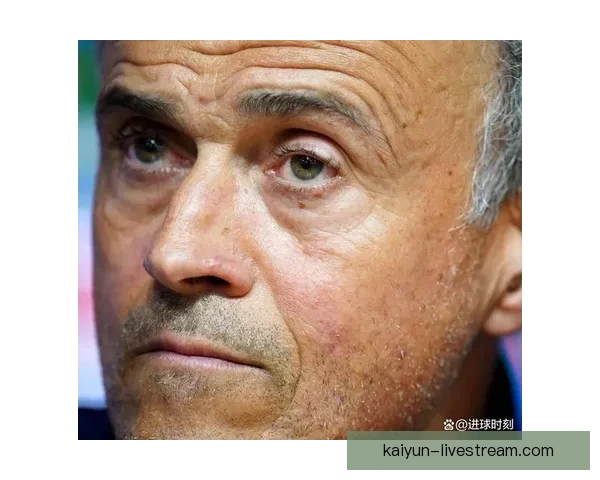 恩里克控球理念引领球队表现稳健，战术执行逐渐成熟